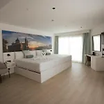 ホテル Espana 4*